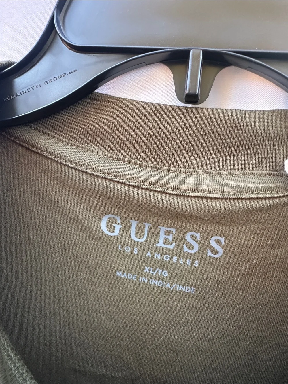 New Guess Olive Green Short Sleeve Tee with White Skull Graphic - Picture 4 of 4